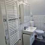 Gesamte In Zentraler Lage In *