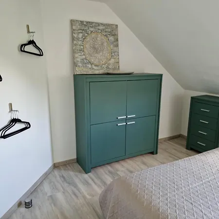 Gesamte In Zentraler Lage In Apartmán