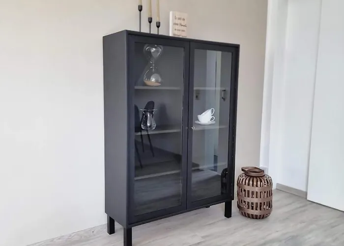 Gesamte In Zentraler Lage In *