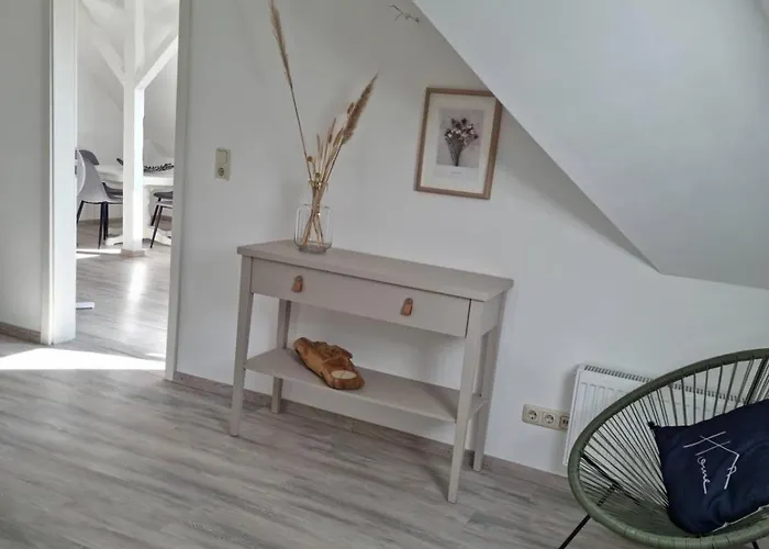 Gesamte In Zentraler Lage In Apartamento