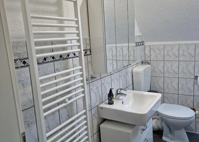 Gesamte In Zentraler Lage In *