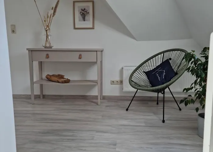 Gesamte In Zentraler Lage In Apartamento